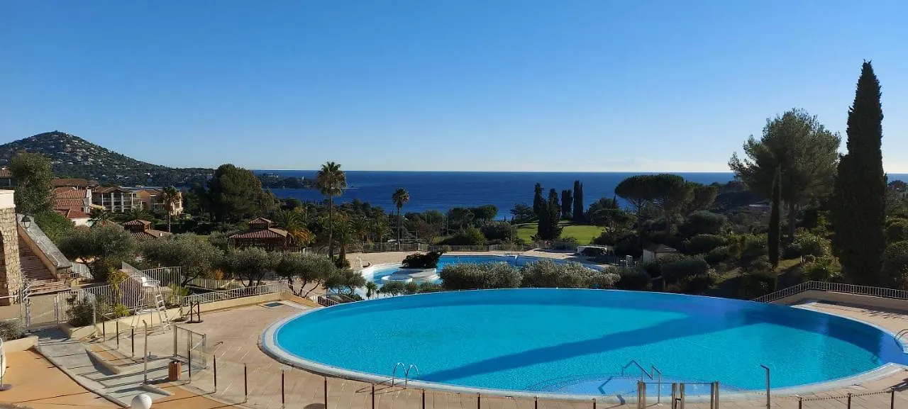 Saint-Raphael- Vue Mer Et Massif De L'Esterel 0*, Saint-Raphaël فرنسا